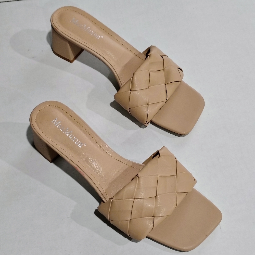 MaxMuxum Women's Tan Woven Heeled Sandals Size 9